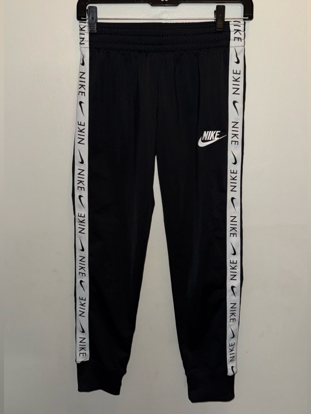 Nike Girls Sportswear Black Athletic Pants Joggers Logo Tape & Swoosh Size Large